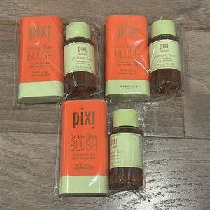 One Pixi Face Duo Vitamin C Tonic Brightening Toner & On-the-Glow Juicy Blush